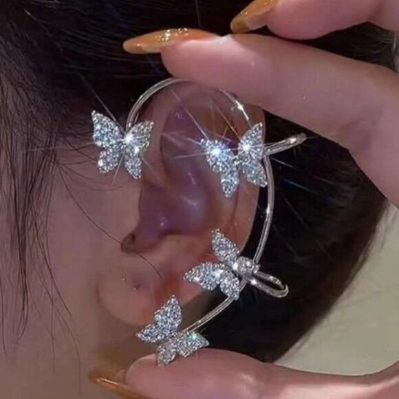 SILVER DIAMOND BUTTERFLY EAR CRAWLER WRAP - Picture 1 of 4